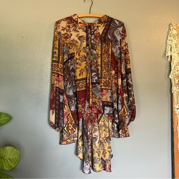 cha cha vente Tops - Cha Cha Vente Multicolor Floral Dress